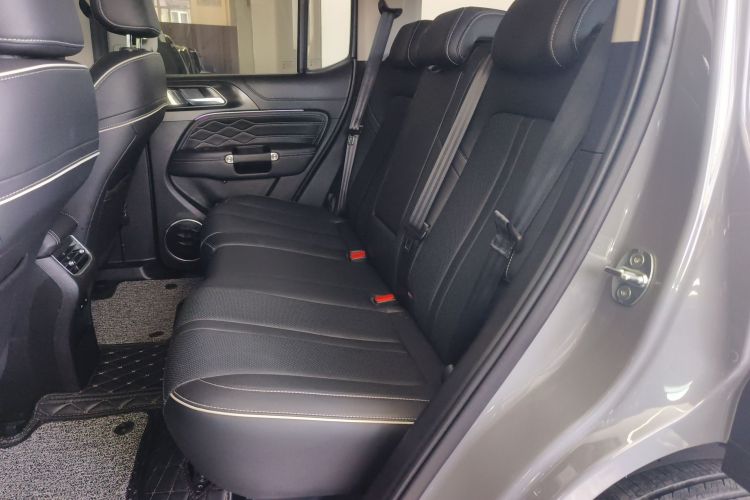 坦克300 2024款 2.0T 征服者中控内饰7001