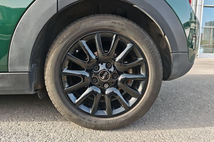 MINI 2018款 1.5T COOPER 经典派 五门版车身外观6007