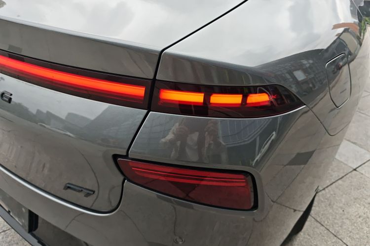 小鹏P7 2020款 670N车身外观6005