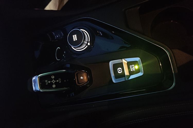 领克03 2021款 2.0TD 自动劲 冠军版中控内饰7004