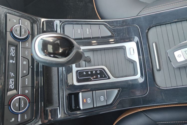 吉利汽车 帝豪GL 2020款 1.4T CVT尊贵型局部细节18