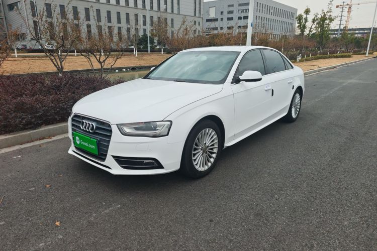 奥迪A4L 2015款 35 TFSI 自动舒适型车身外观1