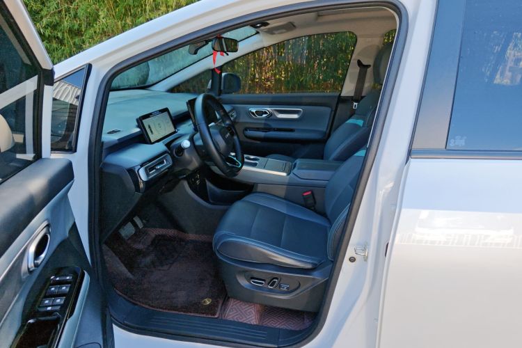 埃安 AION Y 2023款 Younger 星耀版中控内饰7001