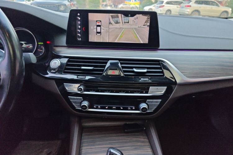 宝马5系 2018款 530Li 尊享型 豪华套装局部细节16