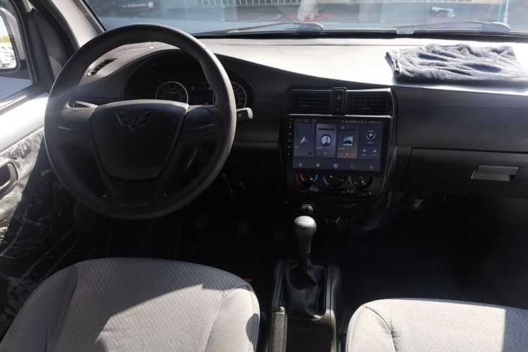 五菱汽车 五菱荣光 2021款 1.5L加长基本型L3C中控内饰7003