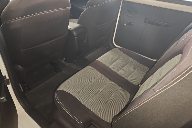 五菱汽车 五菱宏光 2019款 1.5L S基本型国VI LAR中控内饰7001