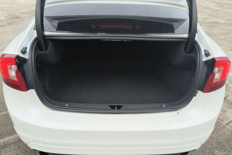 沃尔沃S60 2018款 S60L T3 智进版局部细节23