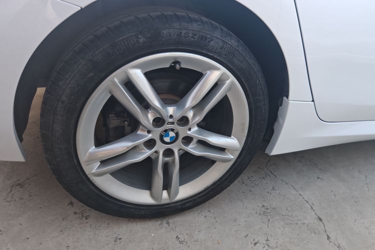 宝马1系 2019款 118i M运动套装车身外观6006