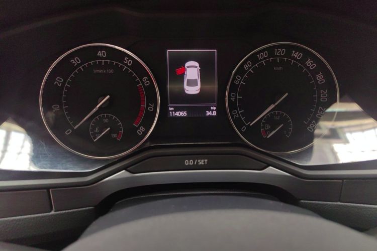 斯柯达 速派 2016款 TSI280 DSG创行版中控内饰15