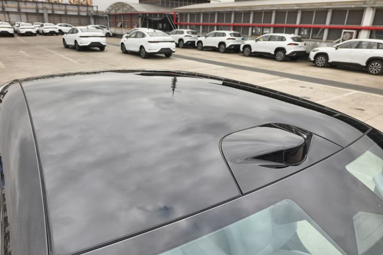 领克Z10 2024款 95kWh 806km后驱智驾Max局部细节57