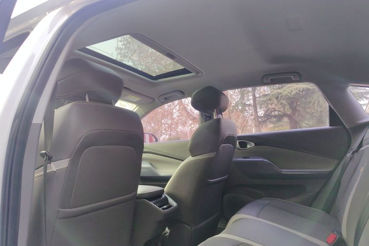 宝骏RC-5 2020款 1.5L 手动智耀豪华型中控内饰7008