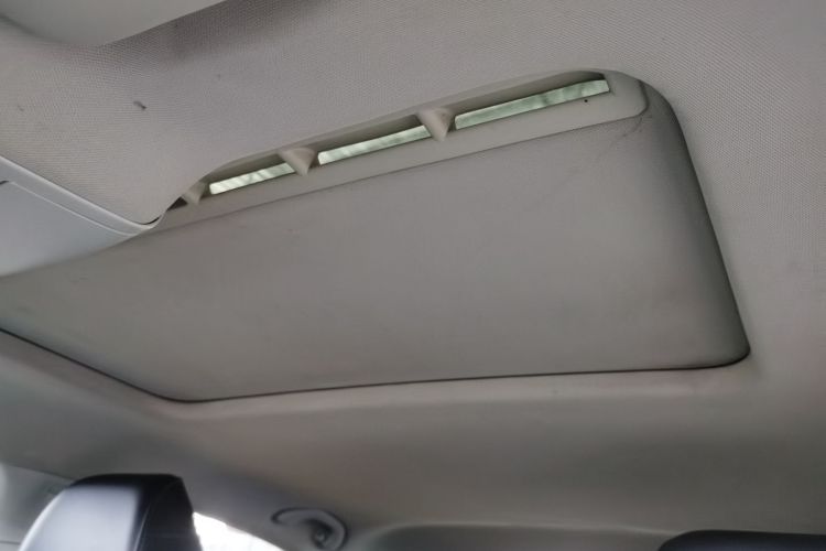 大众 速腾 2018款 280TSI DSG舒适型局部细节22