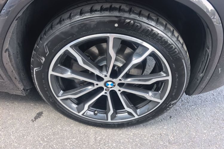 宝马X3 2022款 xDrive30i 领先型 M曜夜套装车身外观6003