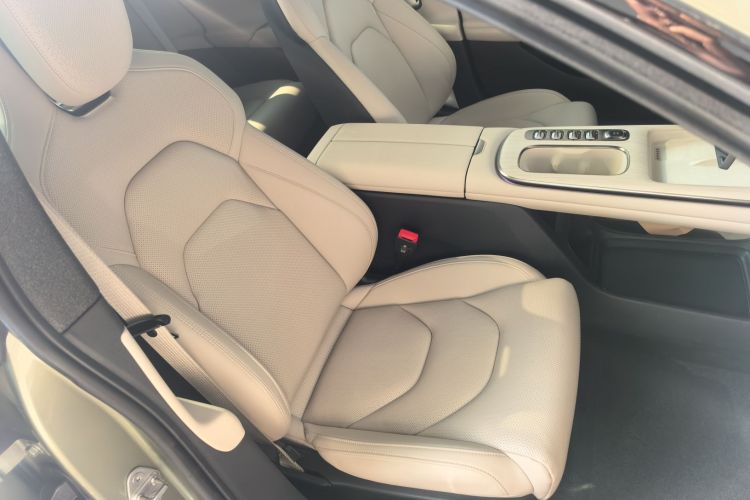 小米汽车 小米SU7 2024款 后驱超长续航高阶智驾Pro版局部细节41