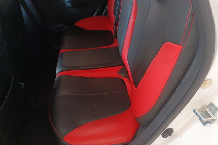 长安欧尚 奔奔E-Star 2021款 国民版 心悦版 磷酸铁锂（31.86kWh）中控内饰7001