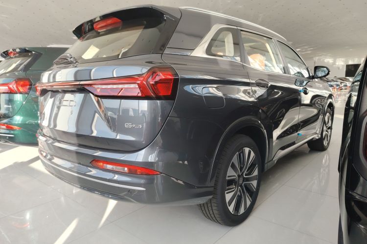 蓝电E5 PLUS 2025款 120km 标准旅行定制版 7座车身外观6003