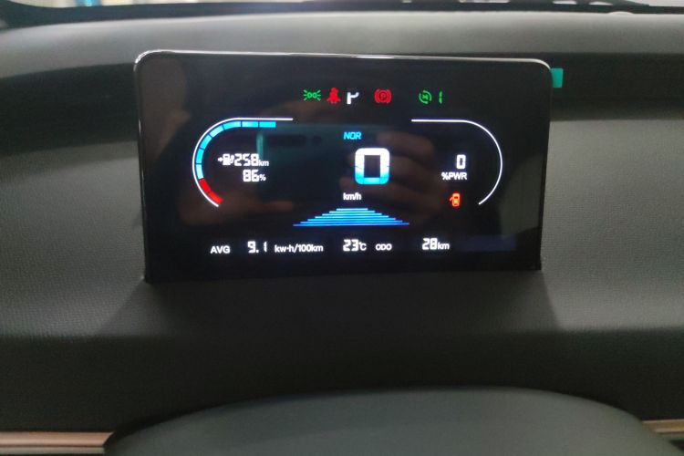 凯翼拾月 2025款 Mate 300km踏浪版中控内饰15