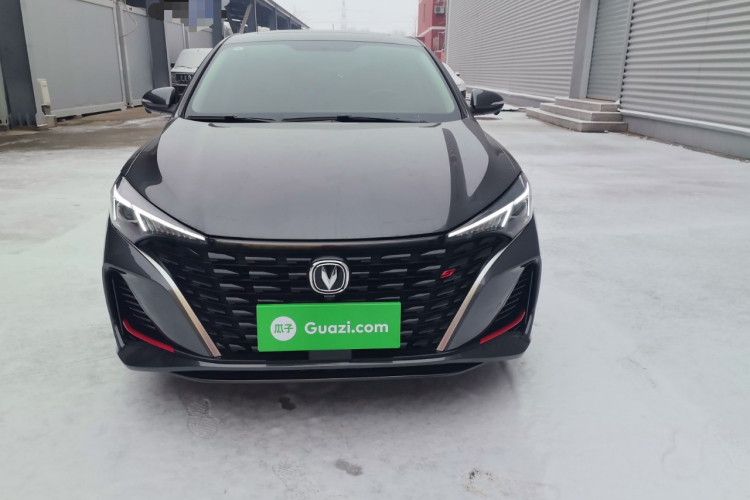 长安 逸动 2024款 PLUS 蓝鲸NE 1.4T GDI DCT高能版车身外观6001