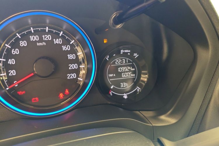 本田XR-V 2015款 1.8L EXi  CVT舒适版中控内饰15