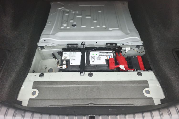 宝马5系 2018款 改款 530Li 领先型 M运动套装局部细节9007