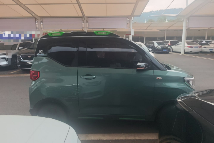 五菱汽车 宏光MINIEV 2022款 GAMEBOY 200km 玩乐款 磷酸铁锂车身外观6002