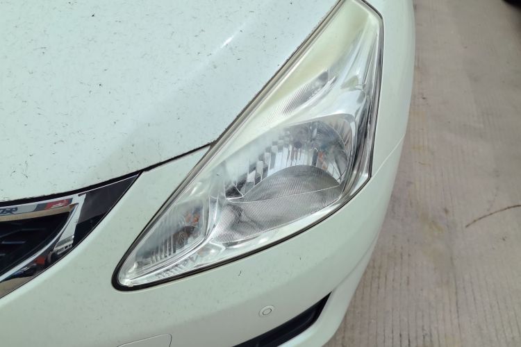 日产 骐达TIIDA 2011款 1.6L CVT智能型局部细节36