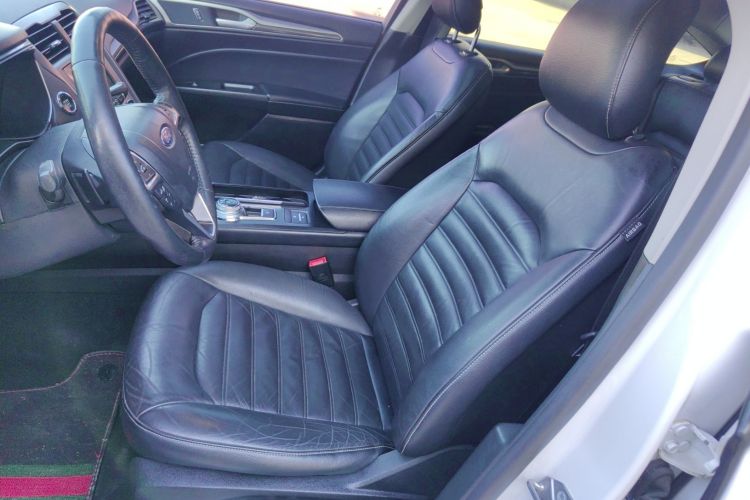 福特 蒙迪欧 2017款 EcoBoost 180 豪华型局部细节19