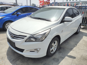 现代 瑞纳 2016款 1.4L 手动智能型GLS