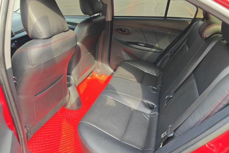 丰田 威驰 2014款 1.5L 自动智臻版中控内饰7003