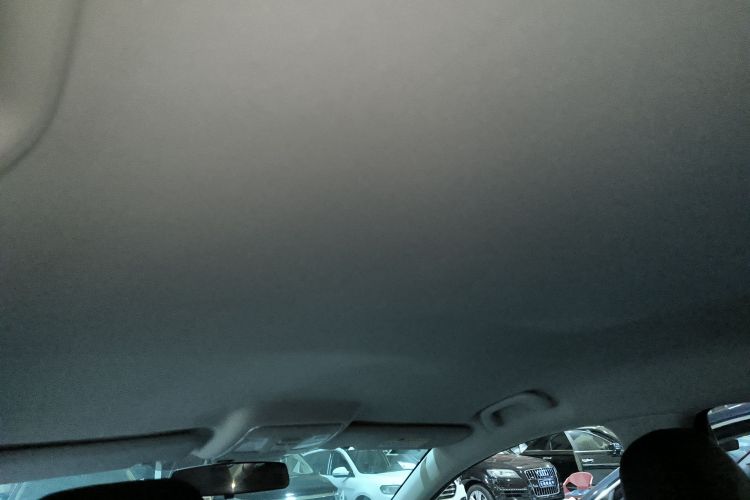 长安 逸动 2021款 PLUS 1.6L GDI 手动精英型局部细节22