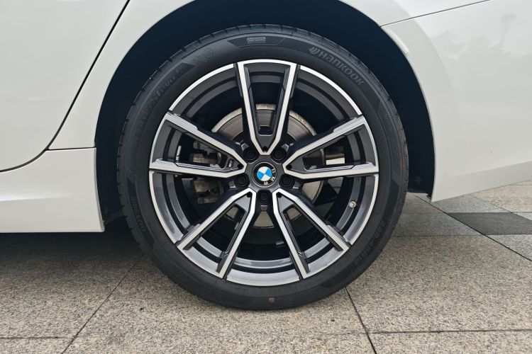 宝马3系 2024款 320Li M运动套装车身外观6007