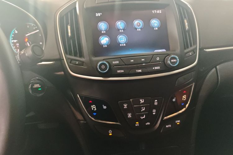 别克 君威 2015款 1.6T 精英技术型局部细节16