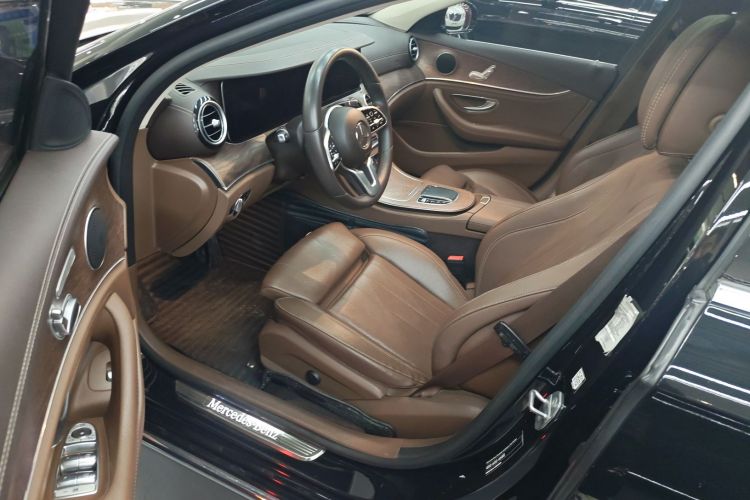 奔驰E级 2020款 改款 E 260 L局部细节19