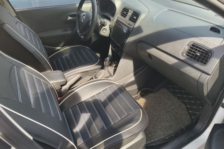 大众 Polo 2016款 1.4L 自动风尚型局部细节41