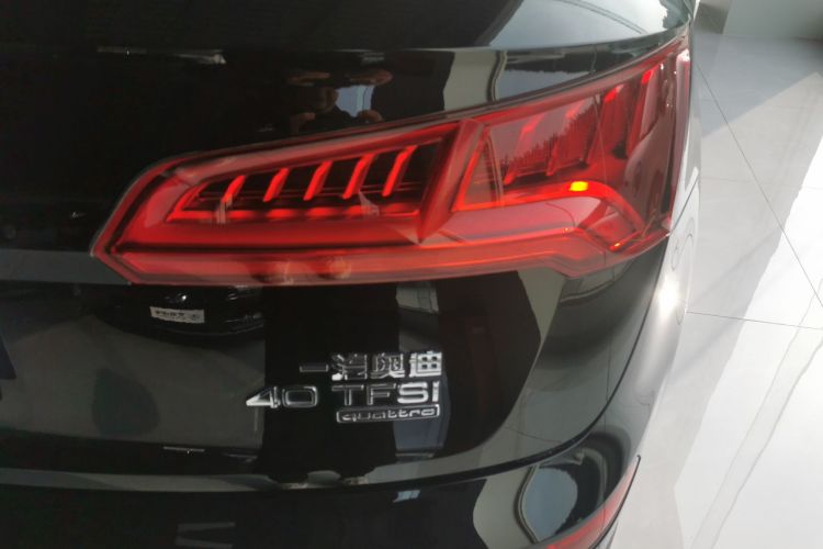 奥迪Q5L 2018款 40 TFSI 荣享时尚型 国VI车身外观6005