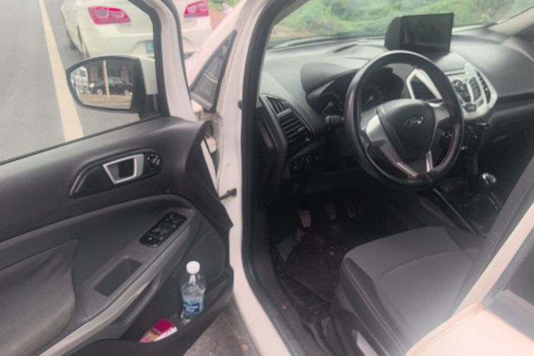 福特 翼搏 2013款 1.5L 手动风尚型中控内饰7002