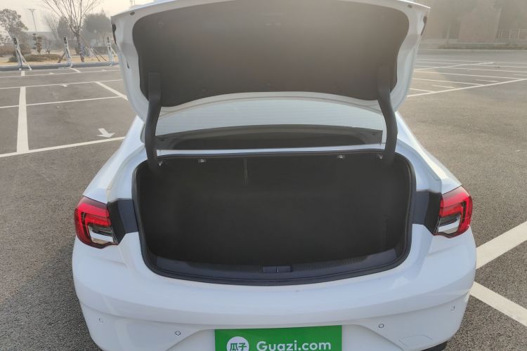 别克 君威 2020款 552T 精英型局部细节23