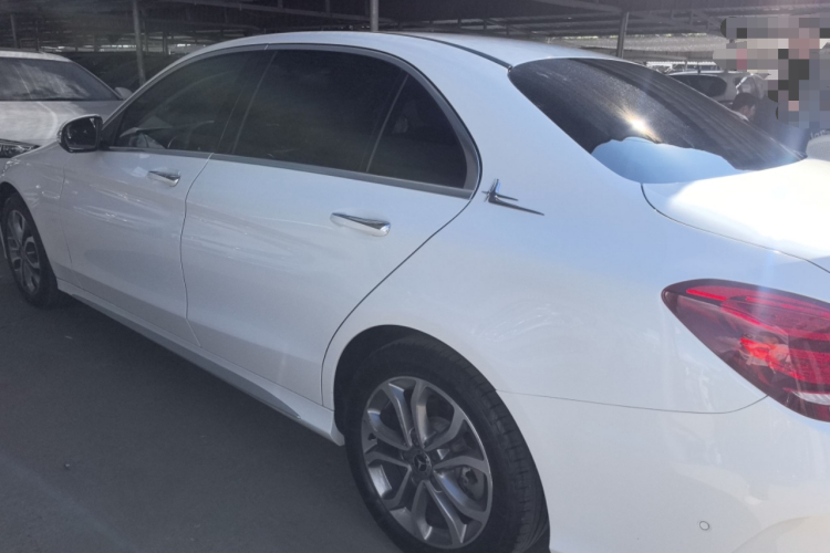 奔驰C级 2018款 C 180 L 时尚型运动版车身外观6005