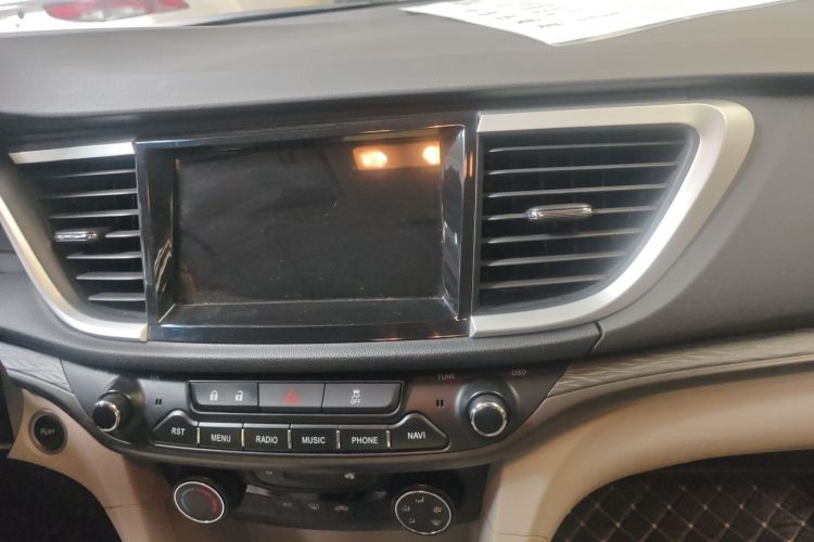 别克 英朗 2015款 15N 自动精英型局部细节16