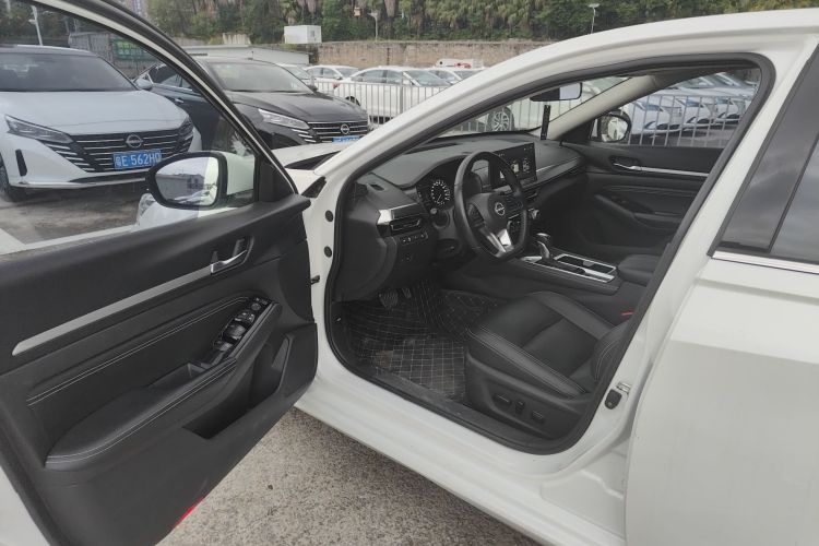 日产 天籁 2022款 2.0L XL-TLS 悦享版中控内饰7002