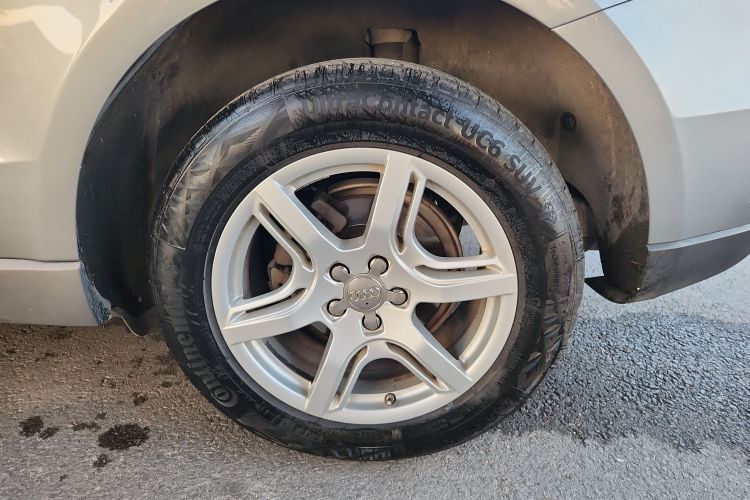 奥迪Q5 2011款 2.0TFSI 技术型局部细节9005