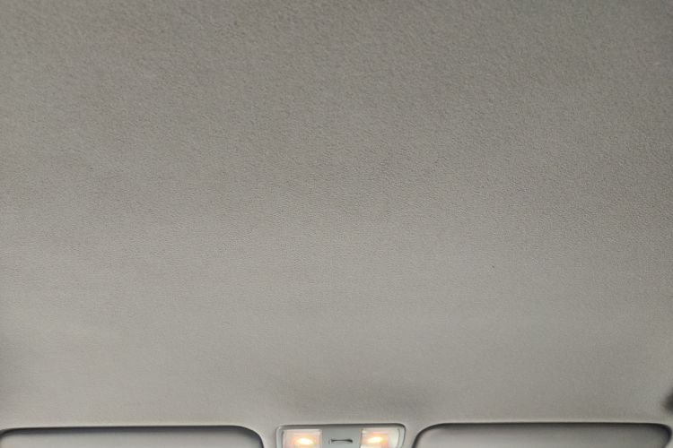 现代 瑞纳 2016款 1.4L 手动智能型GLS局部细节9001