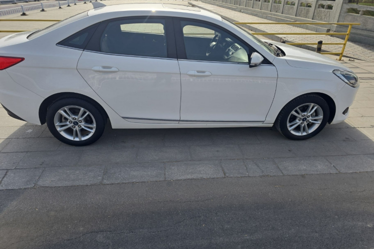 福特 福睿斯 2019款 改款 1.5L 自动悦享型 国VI车身外观6005