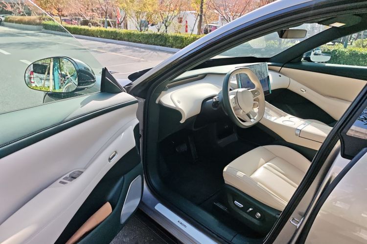 小米汽车 小米YU7 2025款 超长续航后驱版中控内饰7003