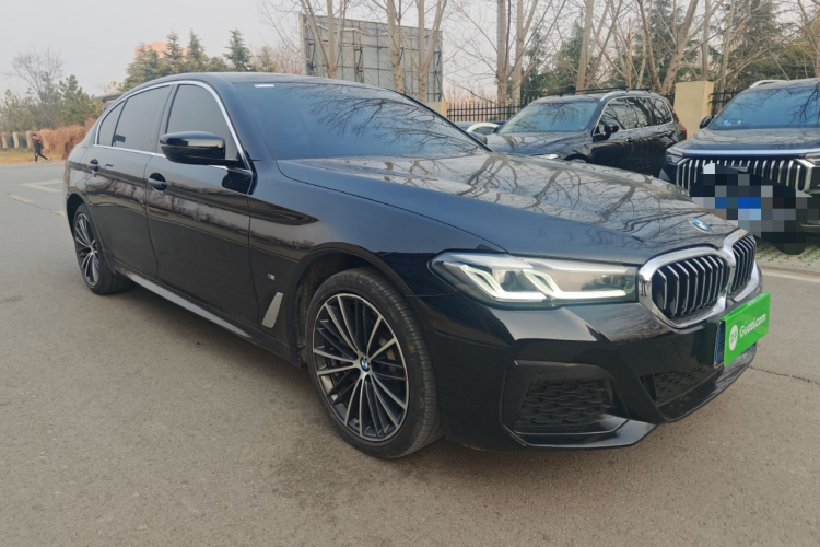 宝马5系 2023款 改款 530Li 领先型 M运动套装车身外观6002