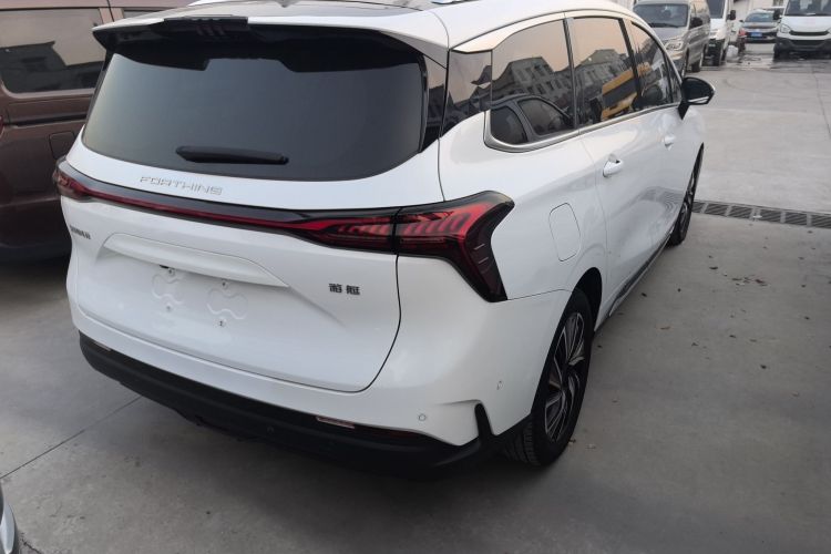 东风风行 风行游艇 2022款 1.5T DCT揽月版车身外观6003