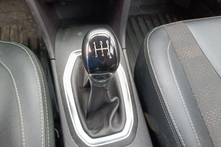 奇瑞 瑞虎3X 2020款 质享版 1.5L 手动豪华版局部细节18