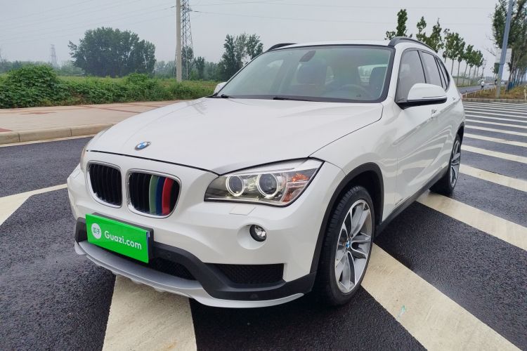 宝马X1 2015款 sDrive18i 领先晋级版车身外观1