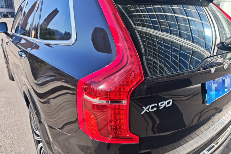 沃尔沃XC90 2021款 B5 智行豪华版 5座车身外观6006