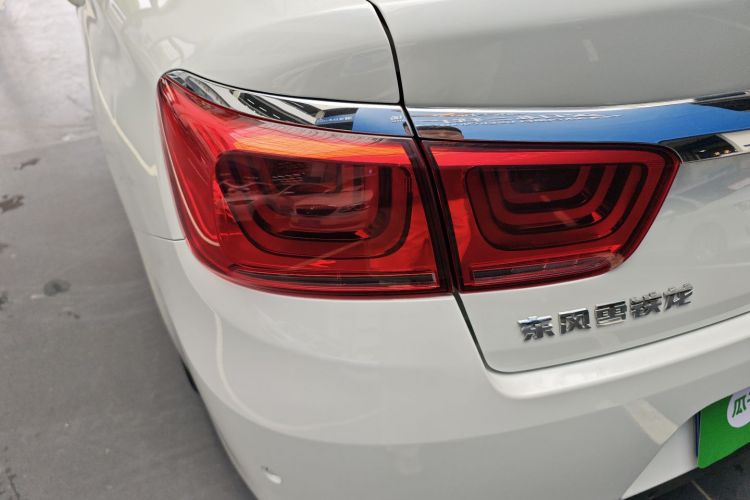 雪铁龙 C4世嘉 2016款 1.6THP 自动旗舰型车身外观6008